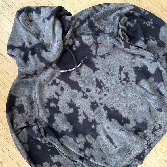 Kiss Hoodie Sweatshirt Size XS Gray and Black Tie Dye - Picture 5 of 7